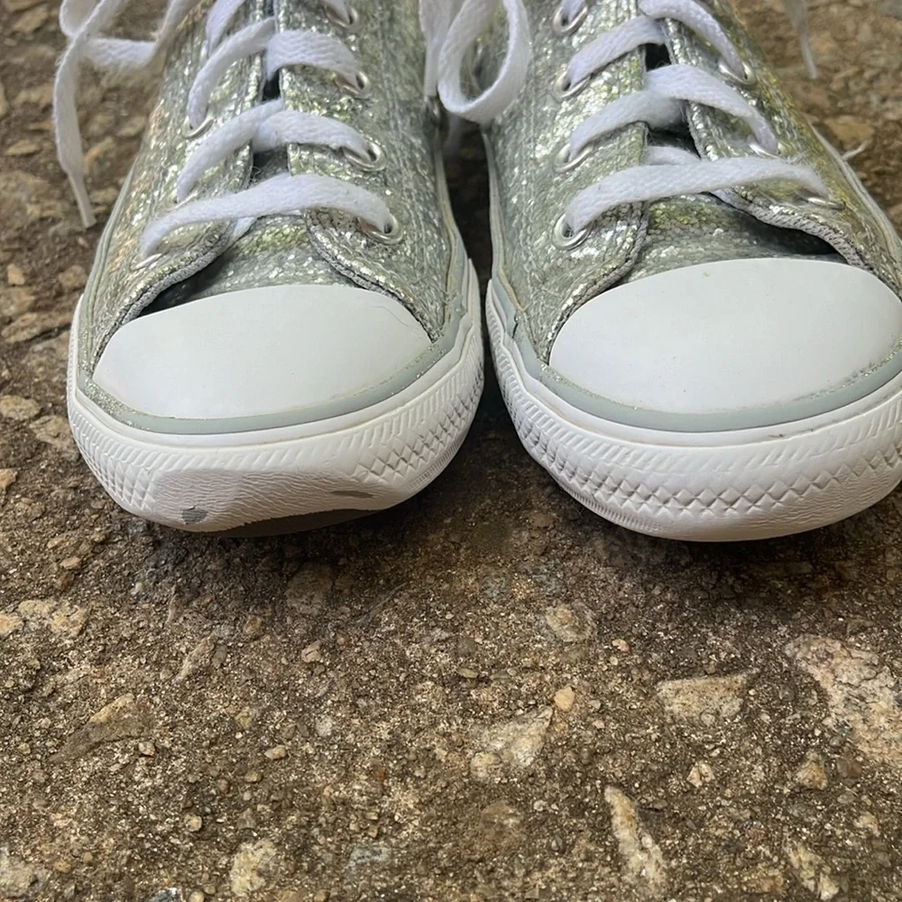 💥Converse Junior Girls All-Star Silver Glitter Low Sneakers. ‎ Size 1